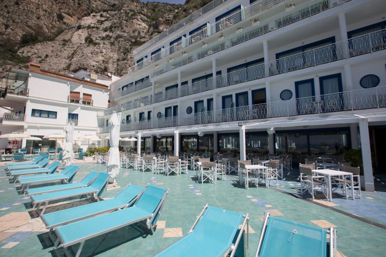 Alimuri Bay Resort Meta Exteriör bild